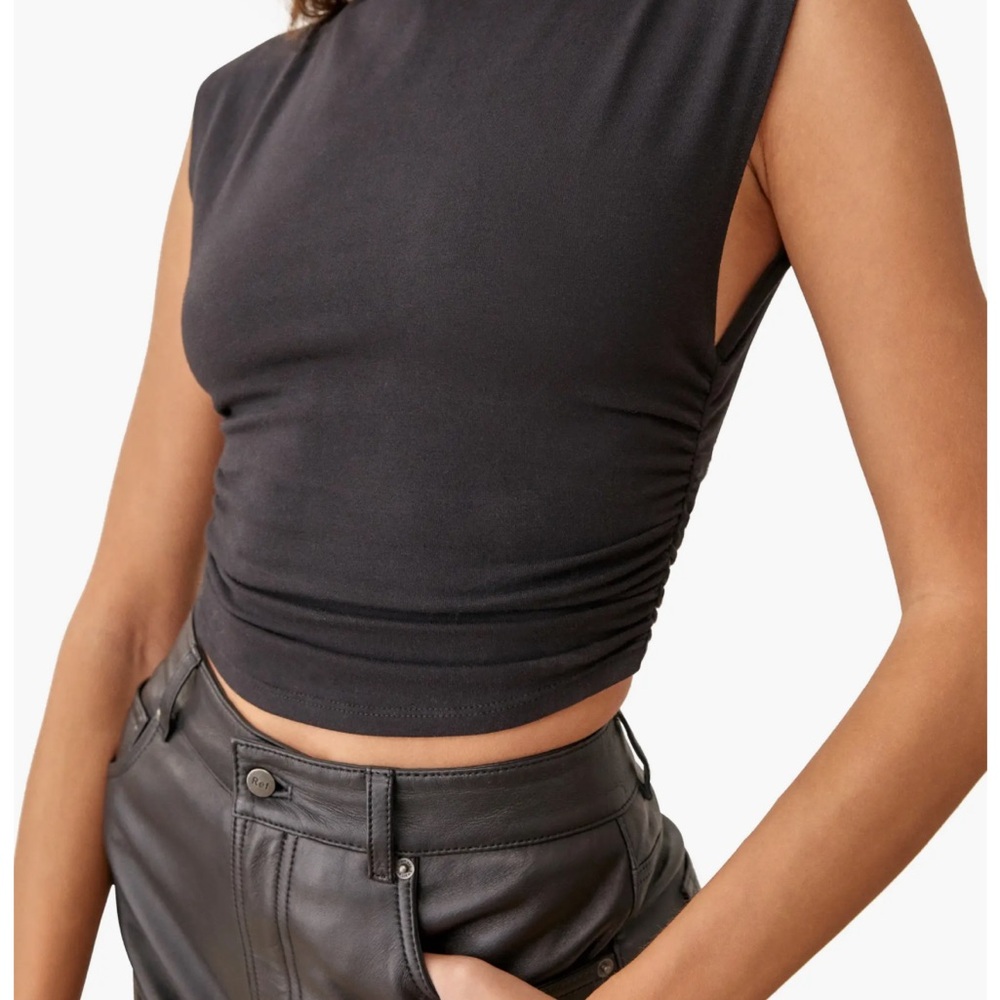 Lindy Ruched Crop Top Reformation - Picture 2 of 7